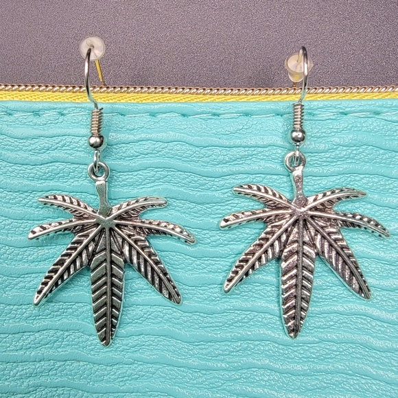 Jewelry - Palm Tree Earrings